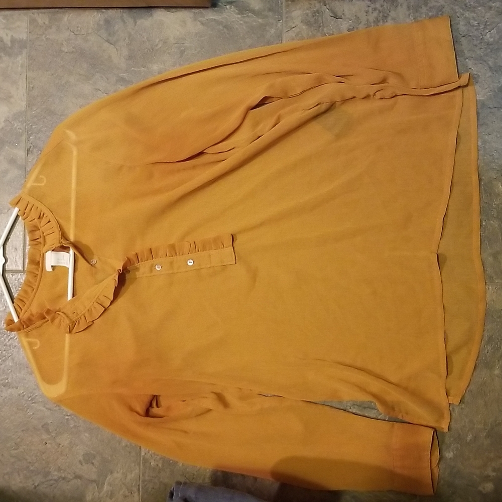 H & M mustard shirt